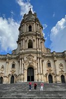 Click to see big picture (426x640 pixels; 111 KB)