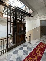 Click to see big picture (495x660 pixels; 99 KB)