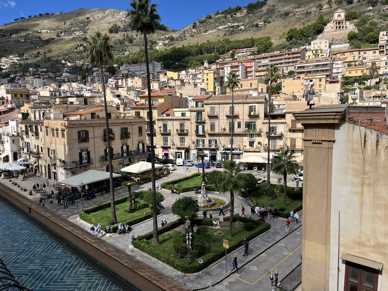 Click to see next picture