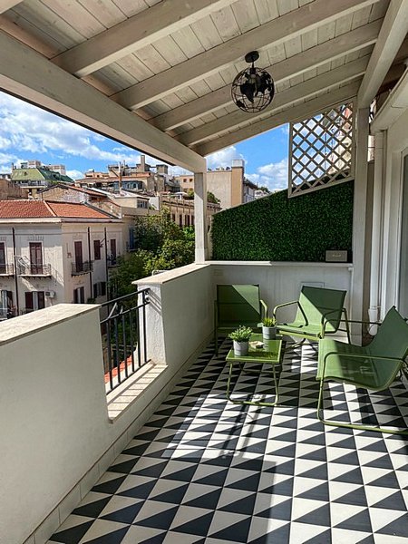 Click to see next picture