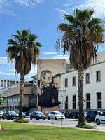 Click to see big picture (450x600 pixels; 90 KB)