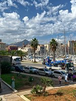 Click to see big picture (450x600 pixels; 94 KB)