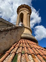 Click to see big picture (450x600 pixels; 88 KB)