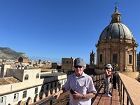 Click to see big picture (800x600 pixels; 105 KB)