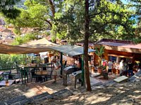 Click to see big picture (800x600 pixels; 205 KB)