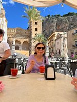 Click to see big picture (450x600 pixels; 83 KB)