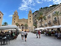 Click to see big picture (800x600 pixels; 131 KB)