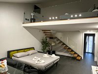 Click to see big picture (800x600 pixels; 87 KB)