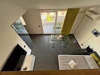 Click to see big picture (800x600 pixels; 96 KB)