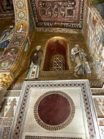 Click to see big picture (450x600 pixels; 133 KB)