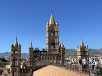 Click to see big picture (800x600 pixels; 96 KB)