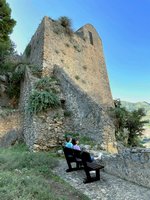 Click to see big picture (450x600 pixels; 91 KB)