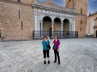 Click to see big picture (800x600 pixels; 188 KB)