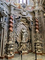 Click to see big picture (450x600 pixels; 164 KB)