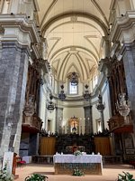 Click to see big picture (450x600 pixels; 93 KB)