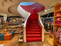 Click to see big picture (800x600 pixels; 132 KB)