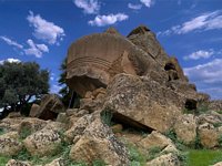 Click to see big picture (800x600 pixels; 131 KB)