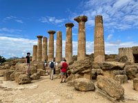 Click to see big picture (800x600 pixels; 128 KB)