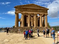 Click to see big picture (800x600 pixels; 127 KB)