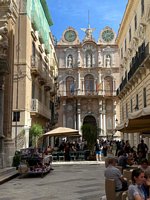 Click to see big picture (450x600 pixels; 114 KB)