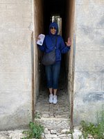 Click to see big picture (450x600 pixels; 83 KB)