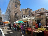 Click to see big picture (800x600 pixels; 126 KB)