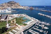 Click to see big picture (800x533 pixels; 154 KB)